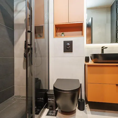 T & T - 2 Bedrooms Apartamento *