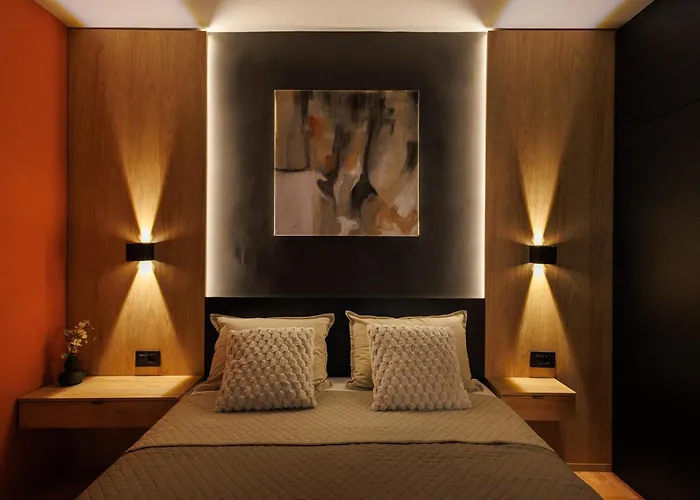 T & T - 2 Bedrooms بايرت